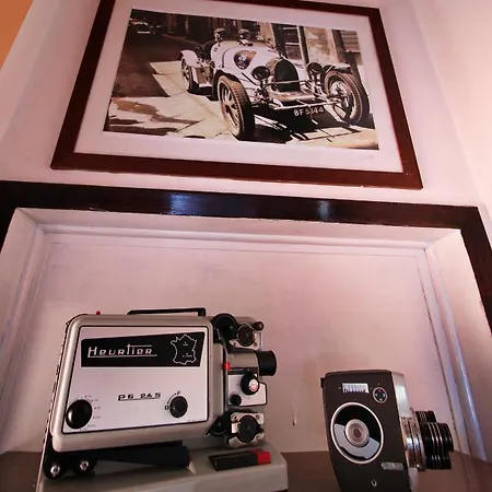 The House To The Walls Apartment